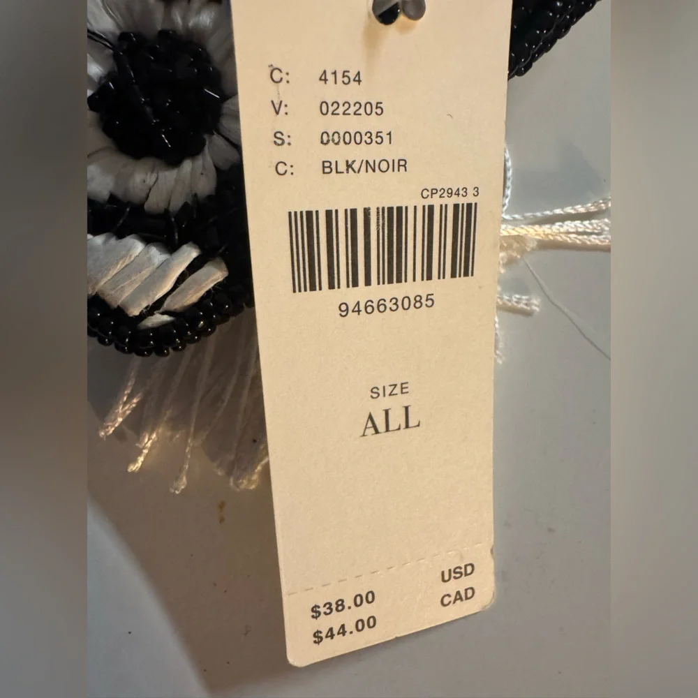 Anthropologie Black and White Beaded Wristlet - Picture 5 of 7